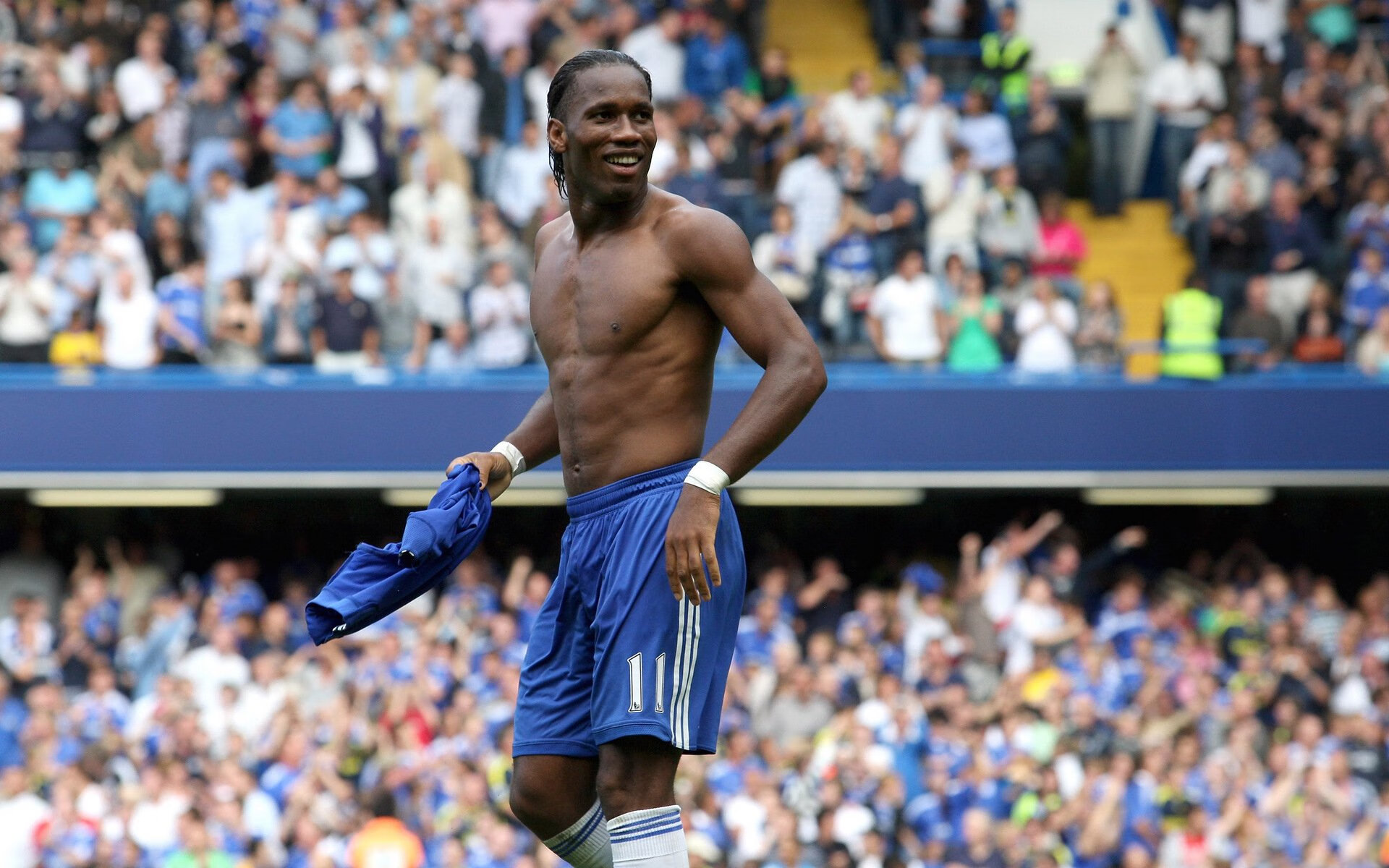 老鹰展翅粉碎掘金，英格拉姆化身关键先生